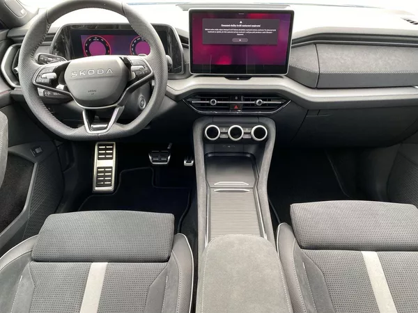 Škoda Kodiaq 2,0 TDI 142 kW 4x4 DSG Sportli - foto 5
