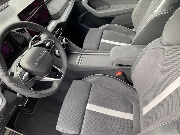 Škoda Kodiaq 2,0 TDI 142 kW 4x4 DSG Sportli - foto 7