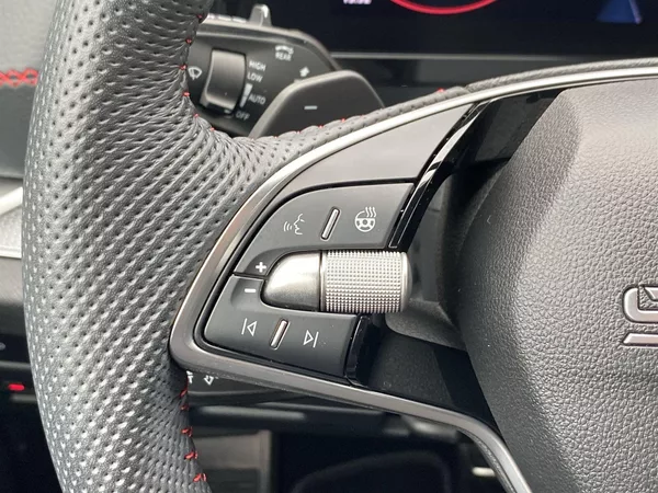 Škoda Kodiaq 2,0 TSI 4x4 DSG RS - foto 24