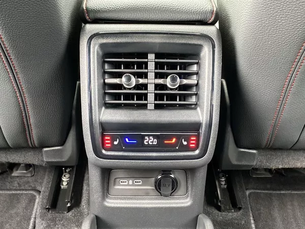 Škoda Kodiaq 2,0 TSI 4x4 DSG RS - foto 26