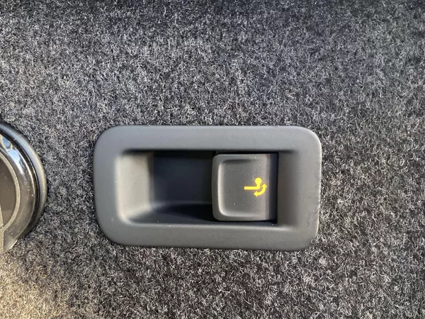 Škoda Kodiaq 2,0 TSI 4x4 DSG RS - foto 31