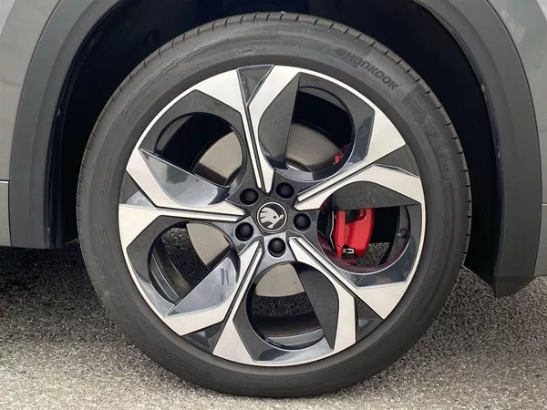 Škoda Kodiaq 2,0 TSI 4x4 DSG RS - foto 37