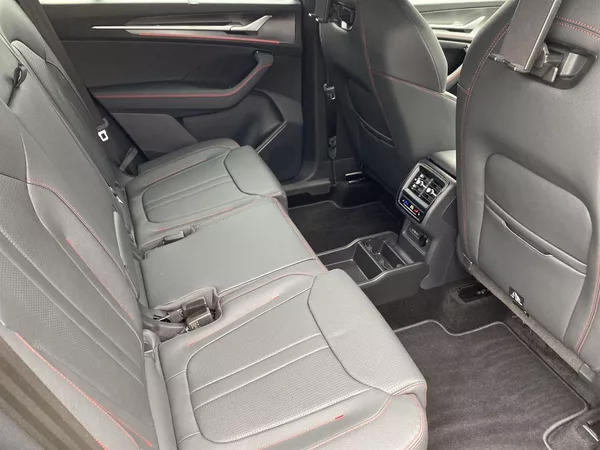 Škoda Kodiaq 2,0 TSI 4x4 DSG RS - foto 8