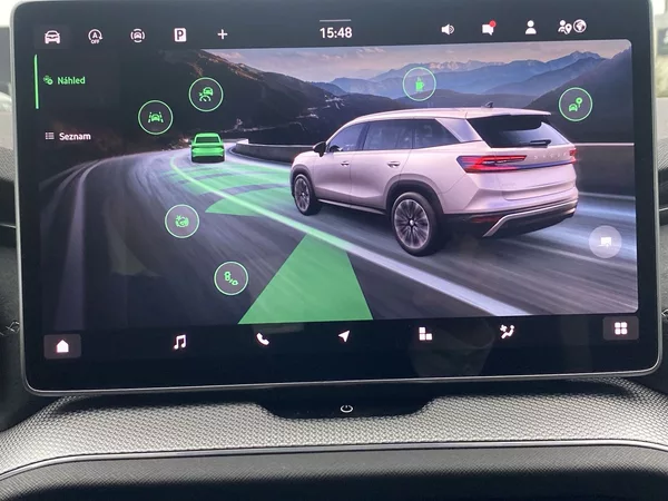 Škoda Kodiaq 2,0 TDI 142 kW 4x4 DSG Sportli - foto 14