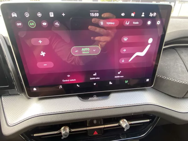 Škoda Kodiaq 2,0 TDI 142 kW 4x4 DSG Sportli - foto 11