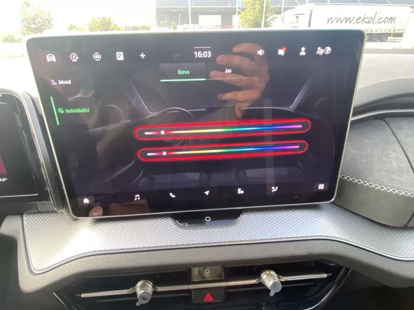 Škoda Kodiaq 2,0 TDI 142 kW 4x4 DSG Sportli - foto 6