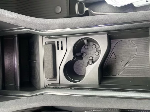 Škoda Kodiaq 2,0 TDI 142 kW 4x4 DSG Sportli - foto 28
