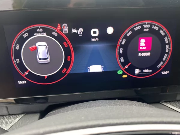 Škoda Kodiaq 2,0 TDI 142 kW 4x4 DSG Sportli - foto 6