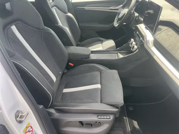 Škoda Kodiaq 2,0 TDI 142 KW 4x4 DSG Sportli - foto 12