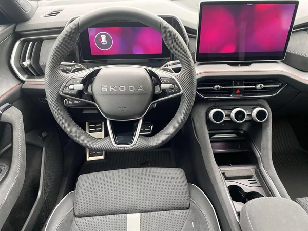 Škoda Kodiaq 2,0 TDI 142 kW 4x4 DSG Sportli - foto 5