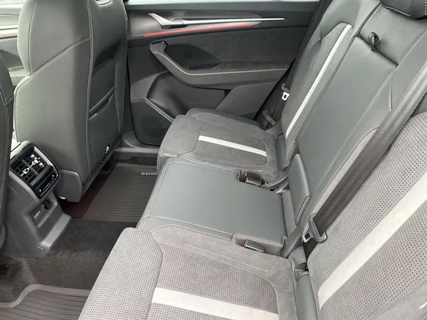 Škoda Kodiaq 2,0 TDI 142 kW 4x4 DSG Sportli - foto 6