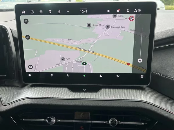 Škoda Kodiaq 2,0 TSI 4x4 DSG Sportline - foto 14