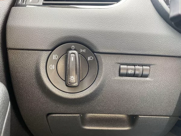Škoda Octavia Combi 2.0 TDI Style - foto 19