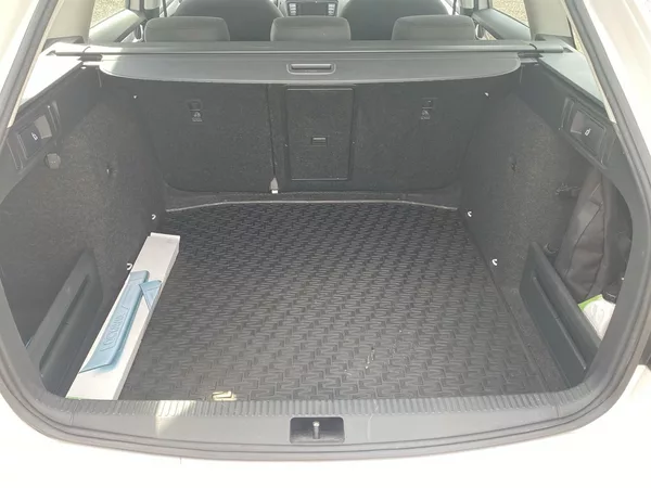Škoda Octavia Combi 2.0 TDI Style - foto 26