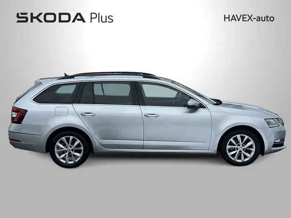 Škoda Octavia Combi 2.0 TDI DSG Style - foto 3
