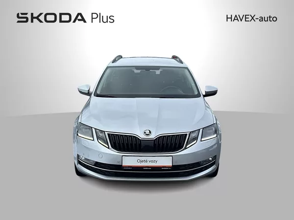 Škoda Octavia Combi 2.0 TDI DSG Style - foto 4