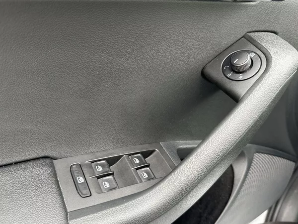 Škoda Octavia Combi 1.5 TSI G-TEC DSG Style - foto 11