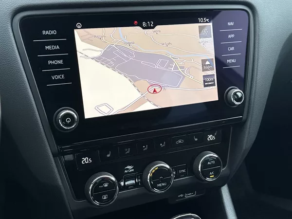Škoda Octavia Combi 1.5 TSI G-TEC DSG Style - foto 18