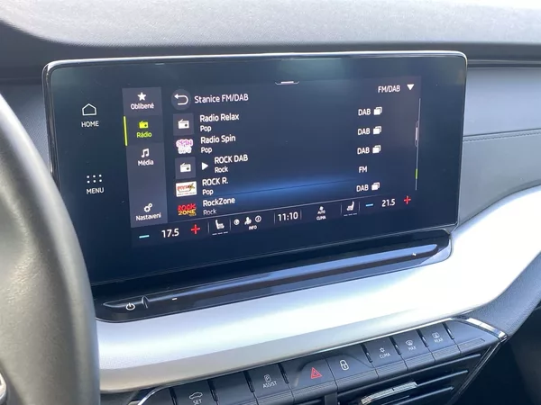 Škoda Octavia Combi 2.0 TDI 4x4 DSG Ambition - foto 14