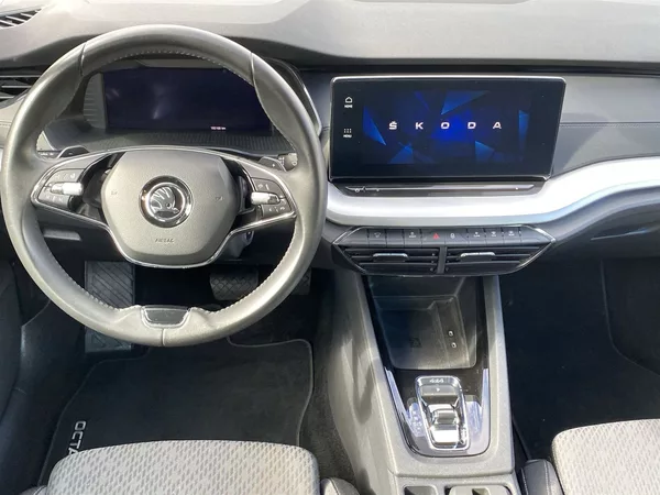 Škoda Octavia Combi 2.0 TDI 4x4 DSG Ambition - foto 5