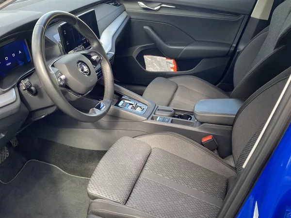 Škoda Octavia Combi 2.0 TDI 4x4 DSG Ambition - foto 8