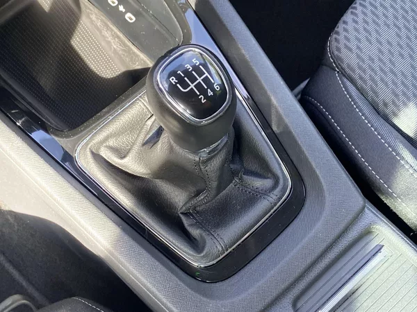 Škoda Octavia Combi 2.0 TDI Style - foto 16