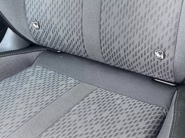 Škoda Octavia Combi 2.0 TDI Style - foto 24