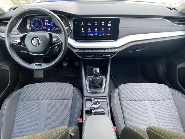 Škoda Octavia Combi 2.0 TDI Style - foto 5