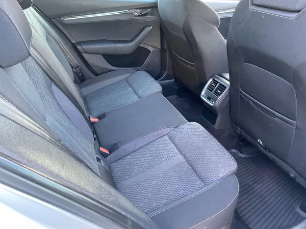 Škoda Octavia Combi 2.0 TDI DSG Style - foto 11