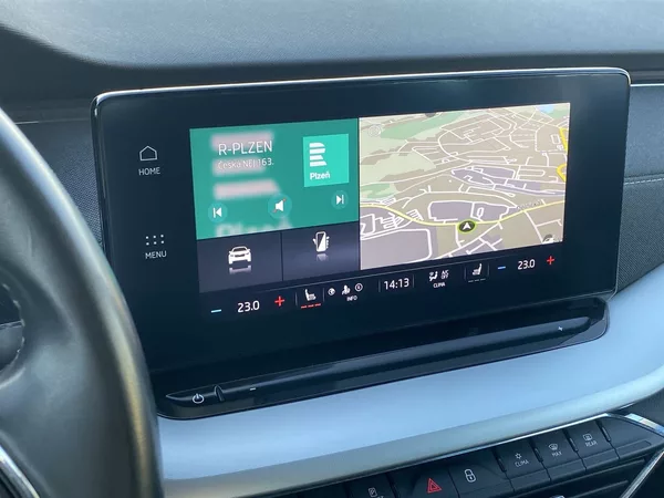 Škoda Octavia Combi 2.0 TDI DSG Style - foto 14