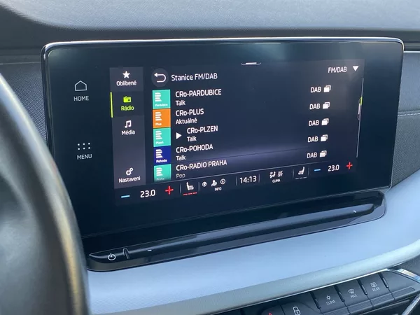 Škoda Octavia Combi 2.0 TDI DSG Style - foto 15