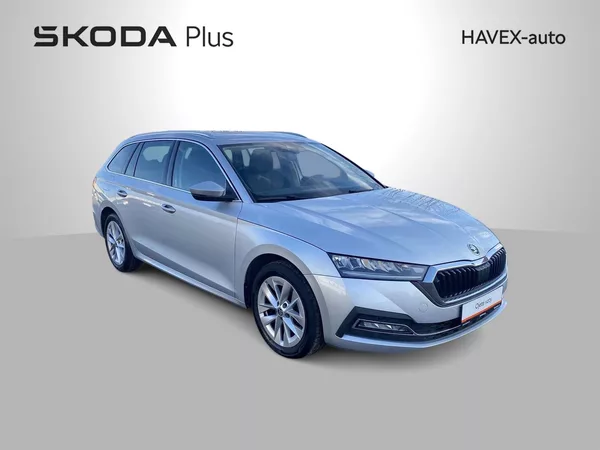 Škoda Octavia Combi 2.0 TDI DSG Style - foto 32