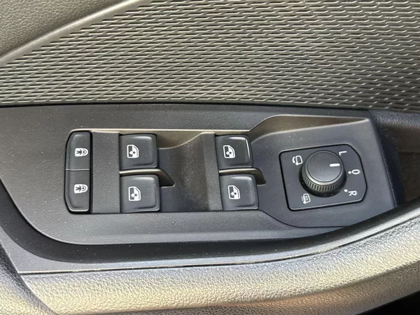 Škoda Octavia Combi 2.0 TDI DSG Ambition - foto 11