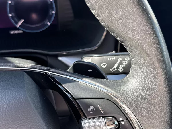 Škoda Octavia Combi 2.0 TDI DSG Ambition - foto 16