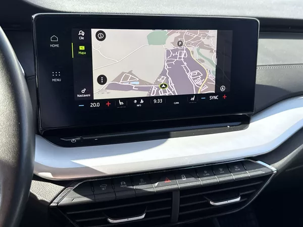Škoda Octavia Combi 2.0 TDI DSG Ambition - foto 18