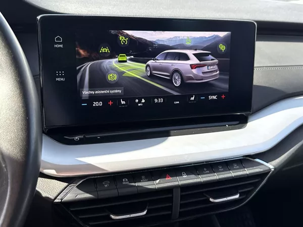 Škoda Octavia Combi 2.0 TDI DSG Ambition - foto 22