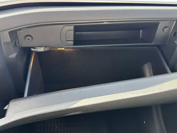 Škoda Octavia Combi 2.0 TDI DSG Ambition - foto 27