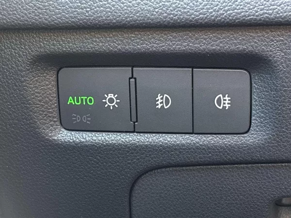 Škoda Octavia Combi 2.0 TDI DSG Style+ - foto 17