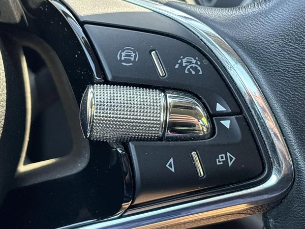 Škoda Octavia Combi 2.0 TDI DSG Style+ - foto 21