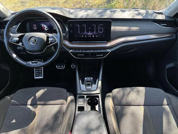 Škoda Octavia Combi 2.0 TDI DSG Style+ - foto 5