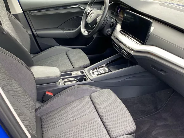 Škoda Octavia Combi 2.0 TDI 4x4 DSG - foto 10
