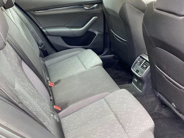 Škoda Octavia Combi 2.0 TDI 4x4 DSG - foto 11