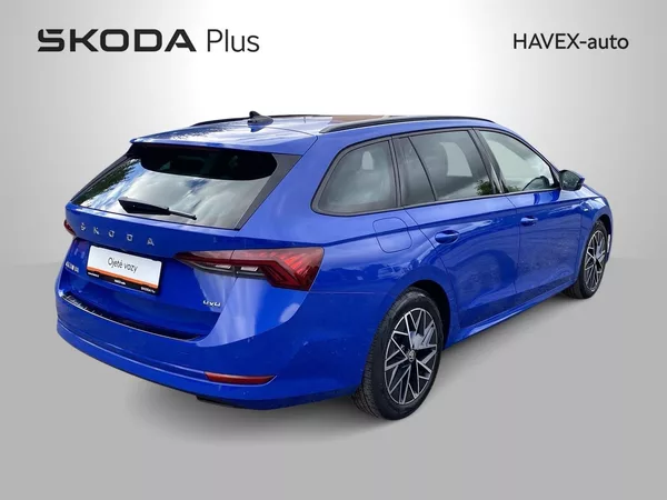 Škoda Octavia Combi 2.0 TDI 4x4 DSG - foto 2