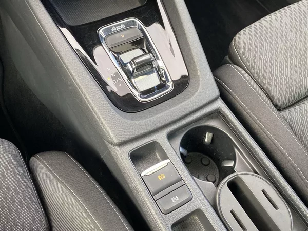 Škoda Octavia Combi 2.0 TDI 4x4 DSG - foto 21
