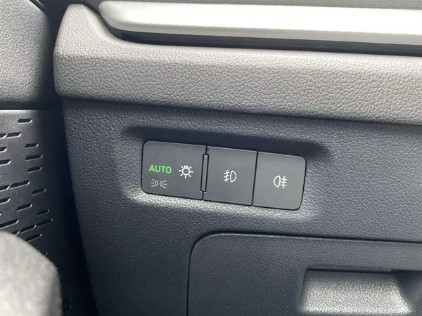 Škoda Octavia Combi 2.0 TDI 4x4 DSG - foto 23