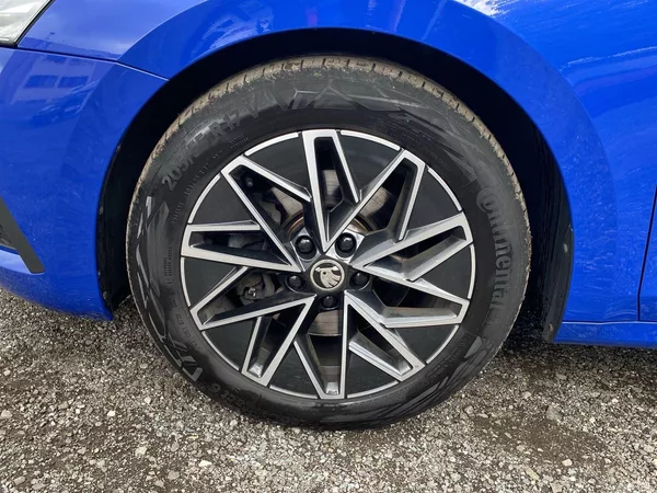 Škoda Octavia Combi 2.0 TDI 4x4 DSG - foto 31