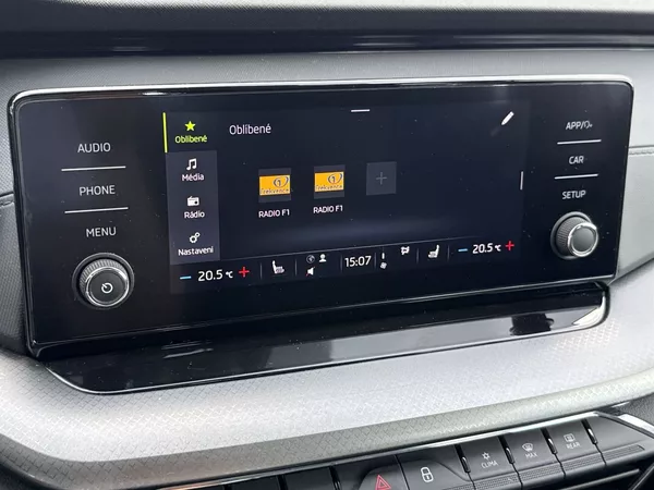 Škoda Octavia Combi 2.0 TDI 4x4 DSG Ambition - foto 13