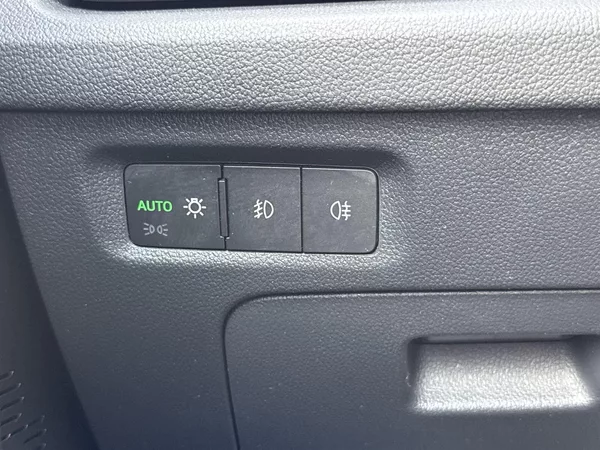 Škoda Octavia Combi 2.0 TDI 4x4 DSG Ambition - foto 16