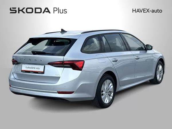 Škoda Octavia Combi 2.0 TDI 4x4 DSG Ambition - foto 2