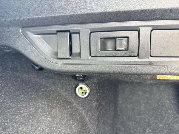 Škoda Octavia Combi 2.0 TDI 4x4 DSG Ambition - foto 26